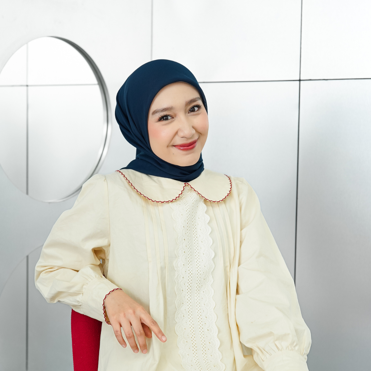 Mina Hijab Segiempat Paris Japan Deep Navy