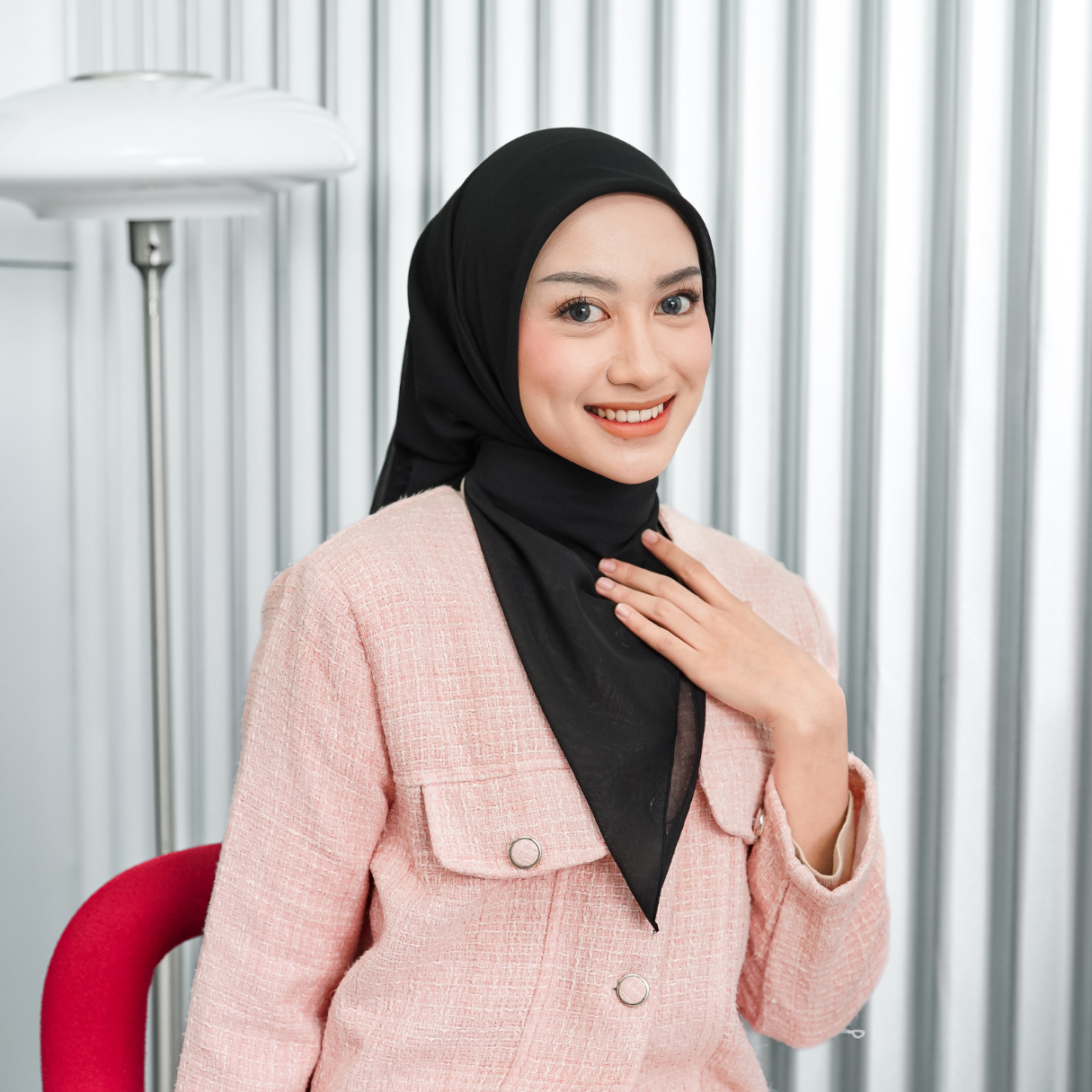 Mina Hijab Segiempat Paris Japan Black