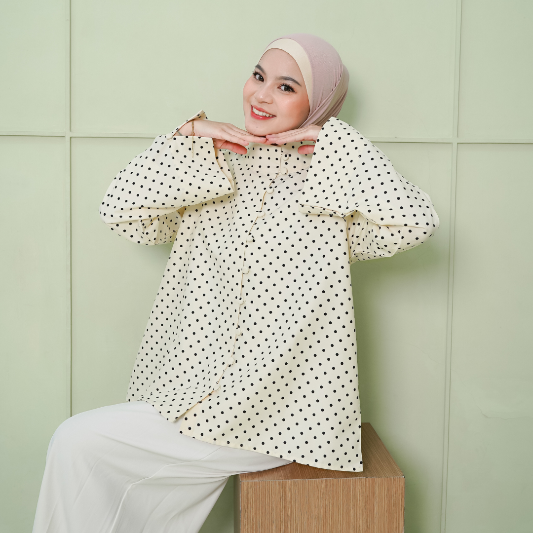 Shada Top Kemeja highneck Collar Polkadot Creamy