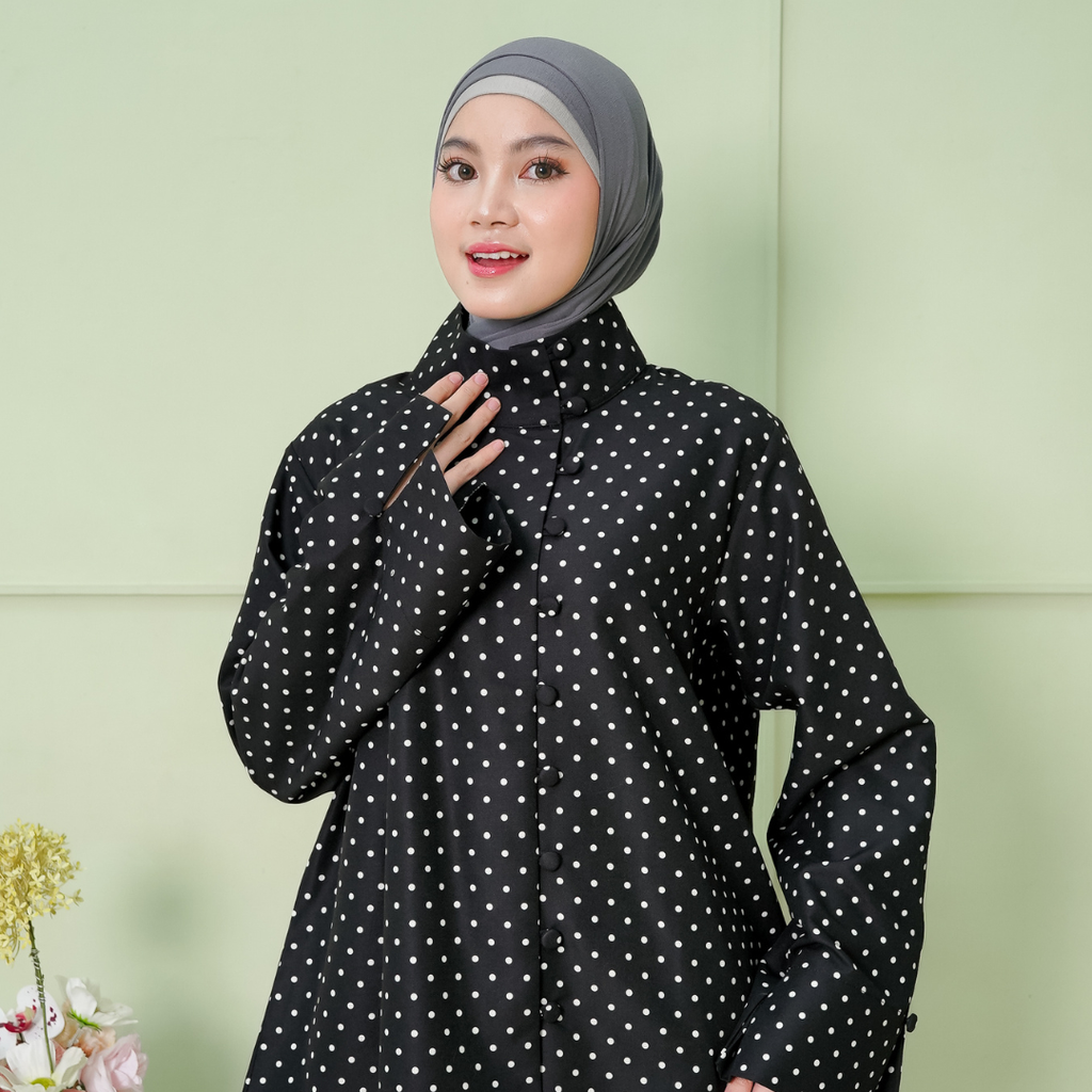 Shada Top Kemeja highneck Collar Polkadot Black