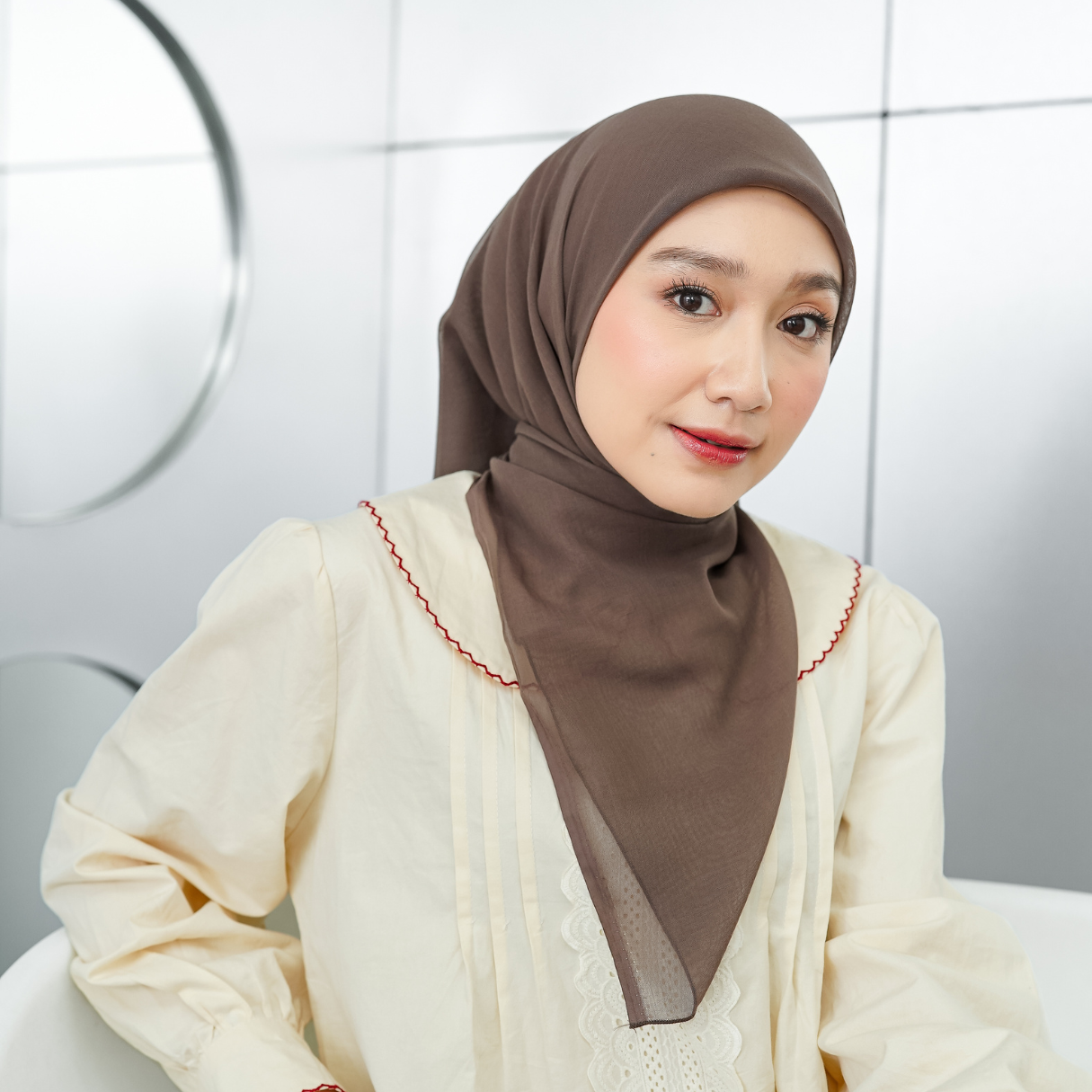 Mina Hijab Segiempat Paris Japan Coffee