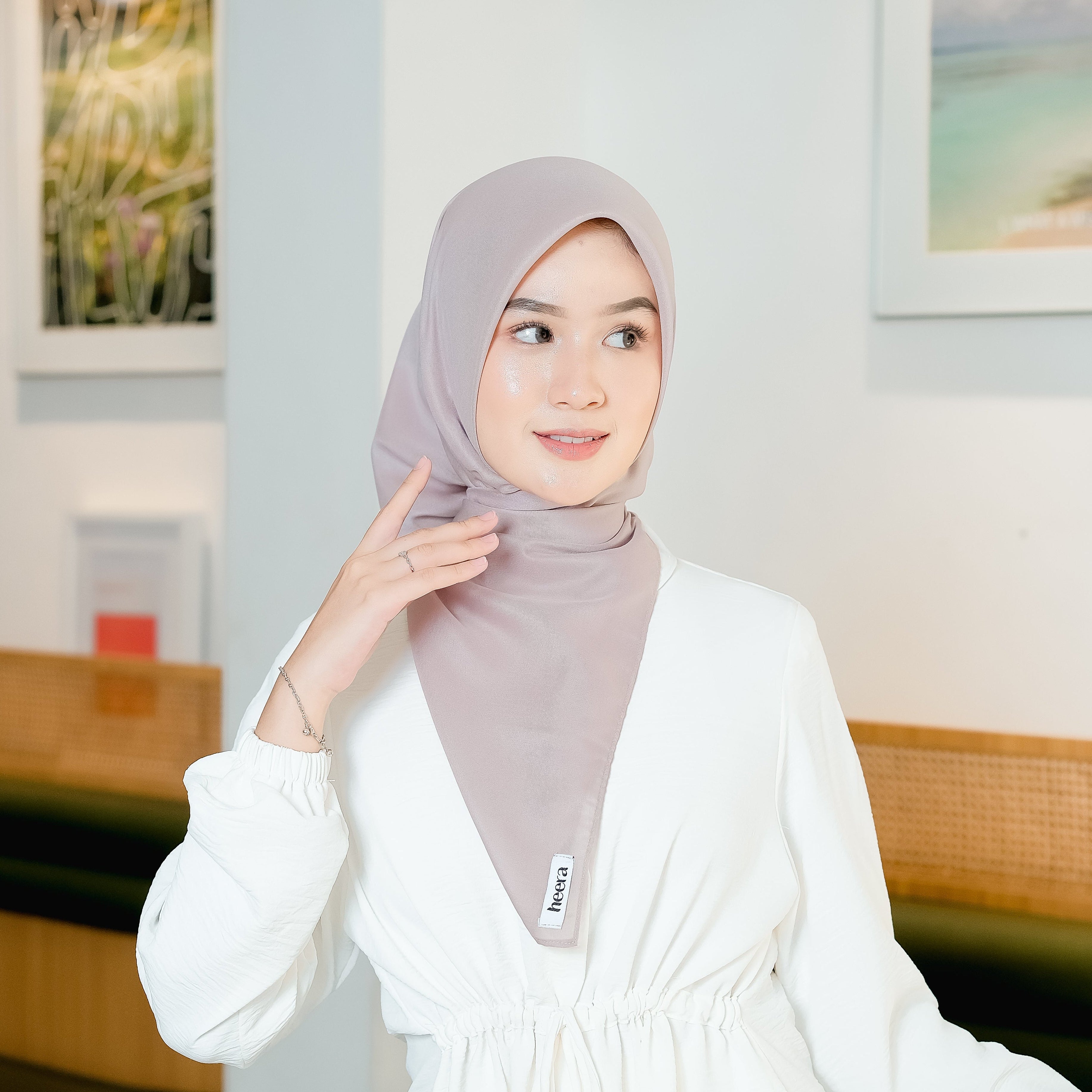 Sahla Hijab Segiempat Paris Beige