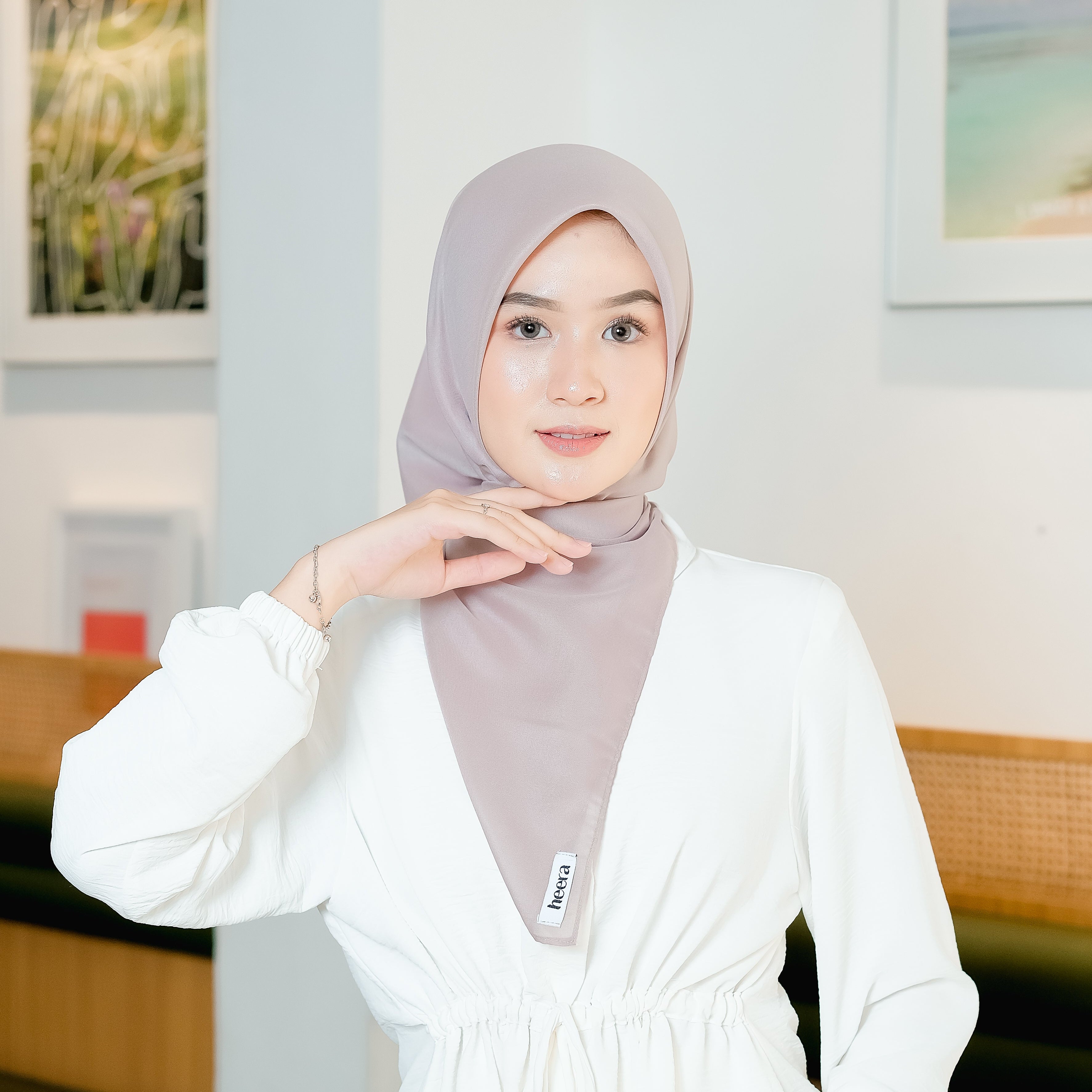 Sahla Hijab Segiempat Paris Beige