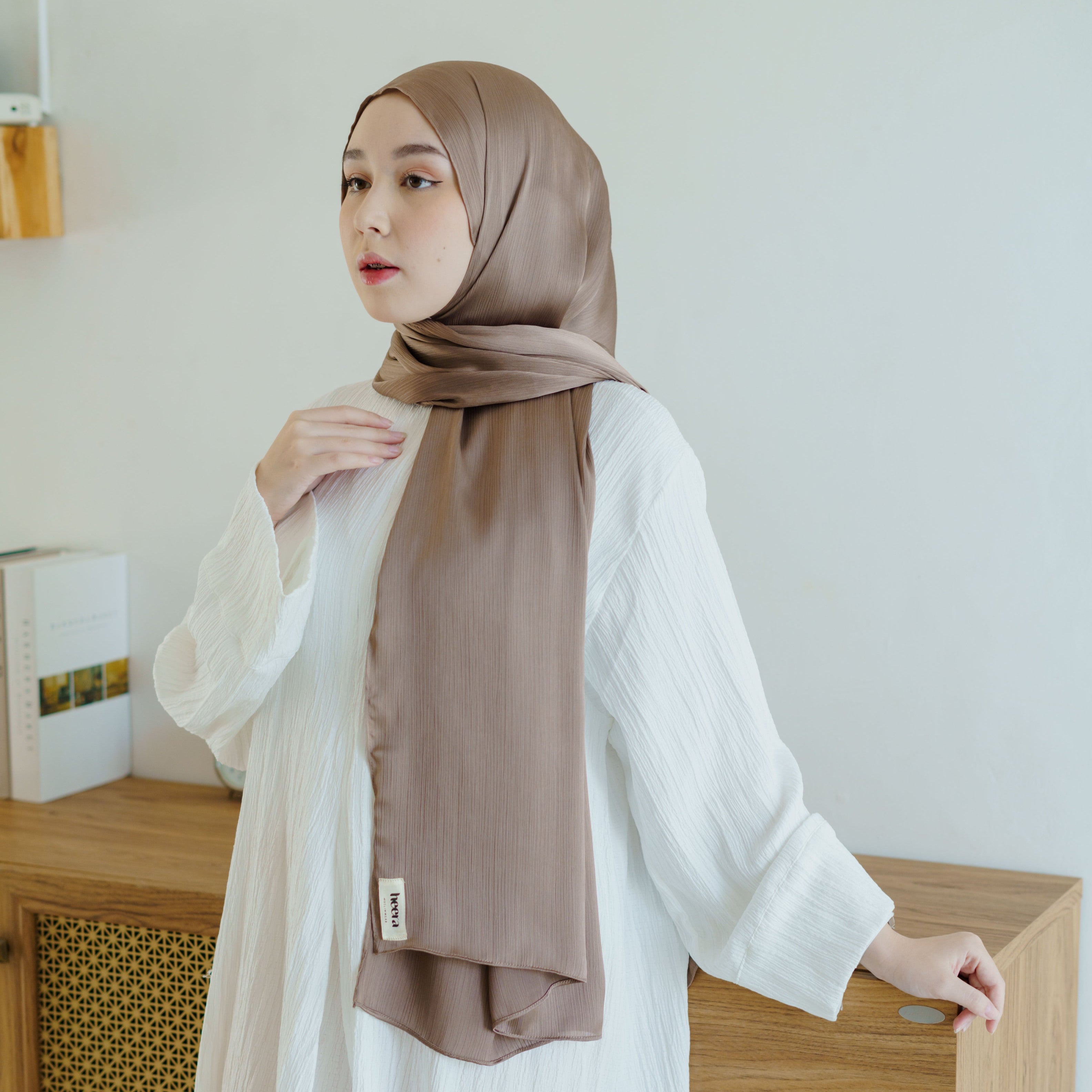 Nafta Pashmina Silk Premium Latte