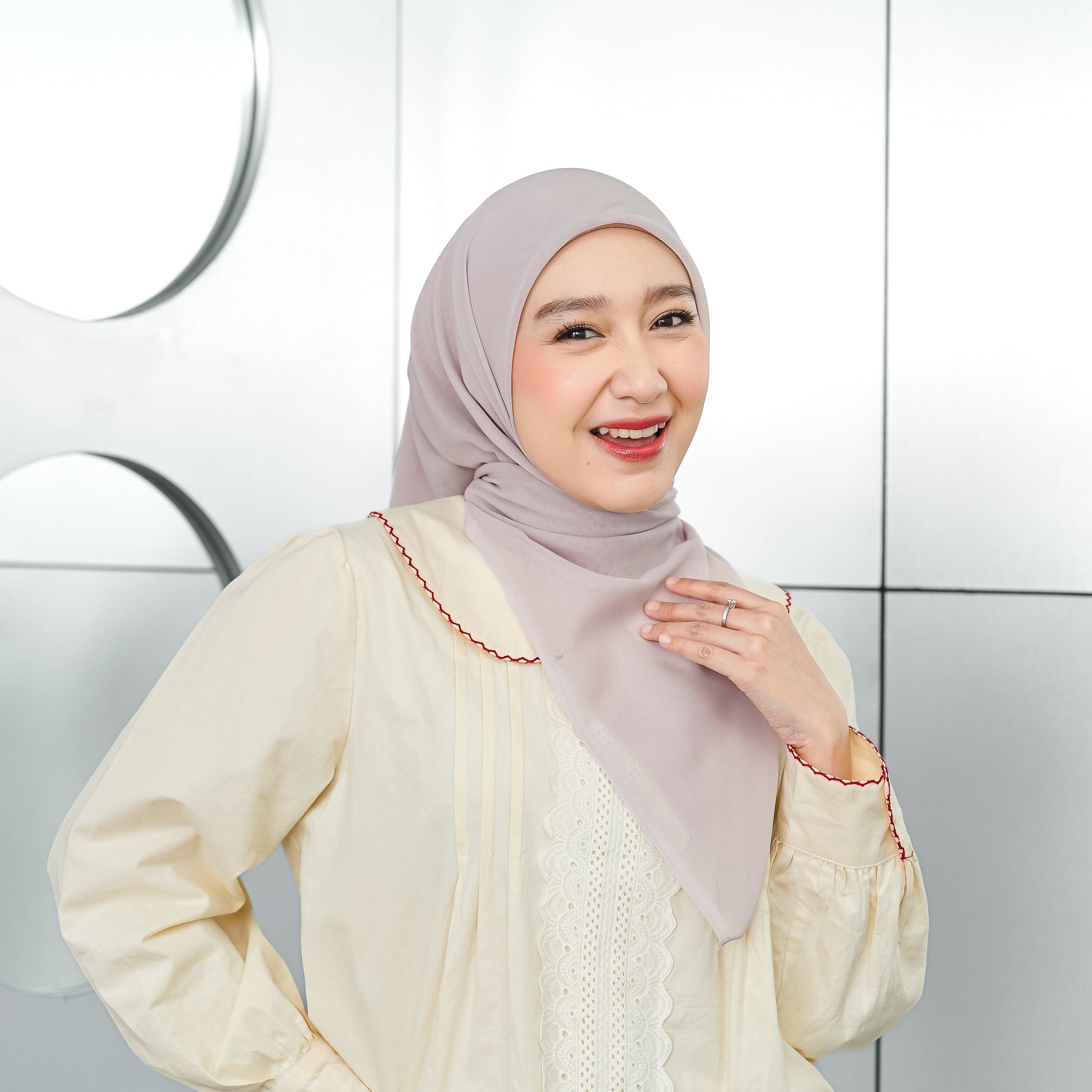 Mina Hijab Segiempat Paris Japan Rose