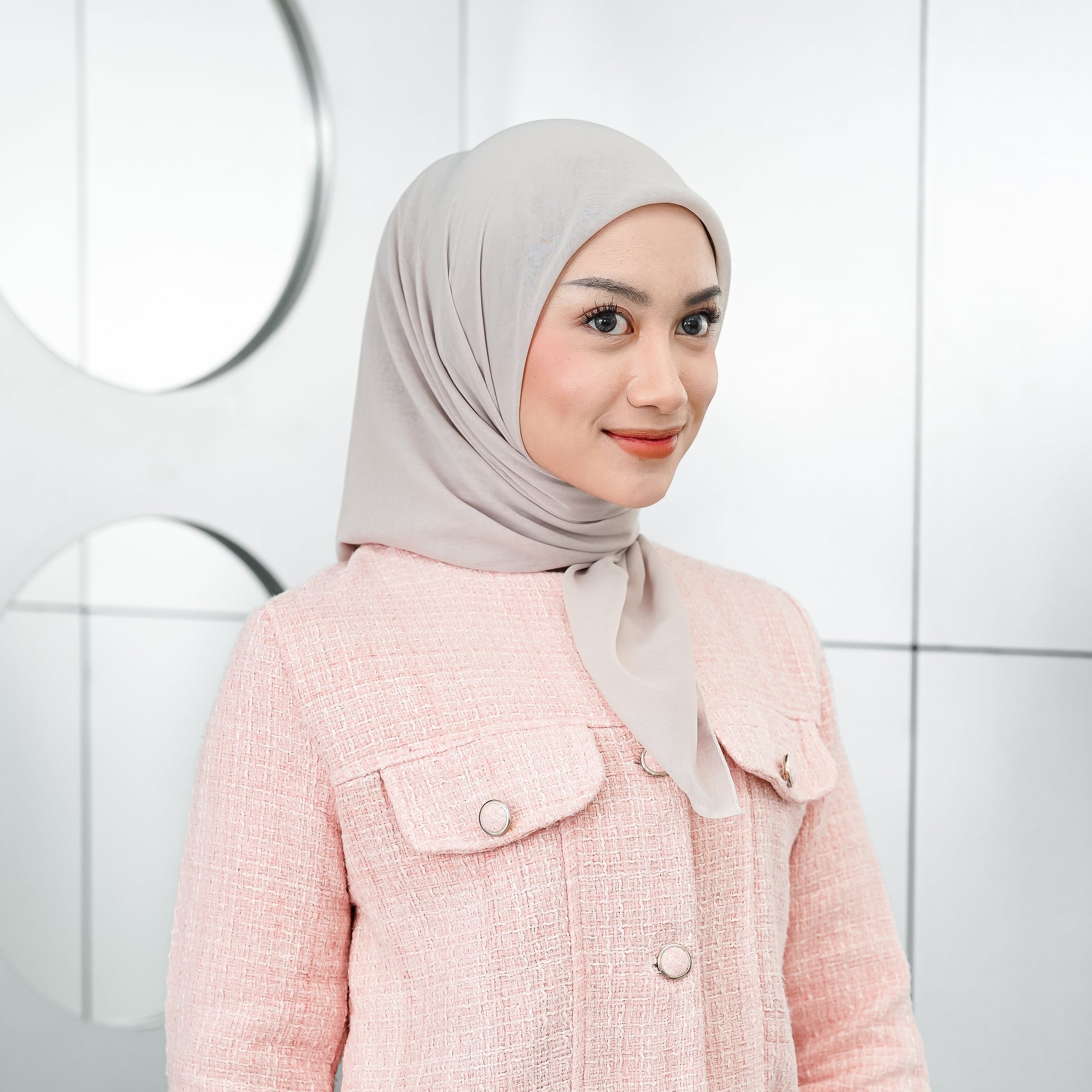 Mina Hijab Segiempat Paris Japan Biscuit