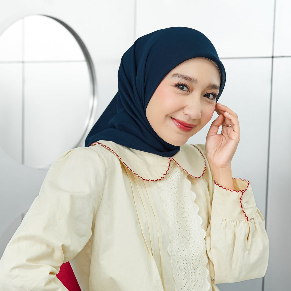 Mina Hijab Segiempat Paris Japan Deep Navy