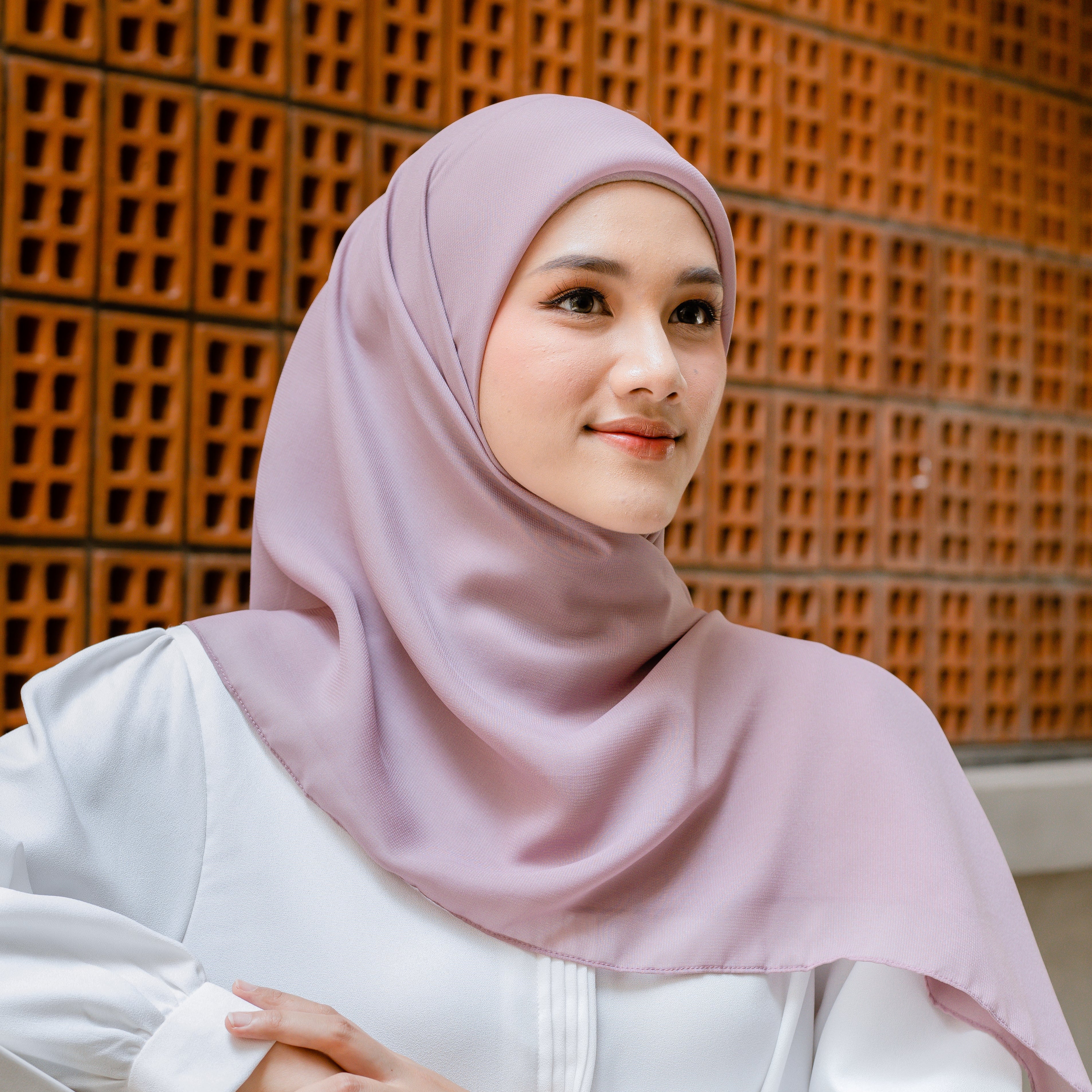 Nour Hijab Segiempat Bella Square Bouquet